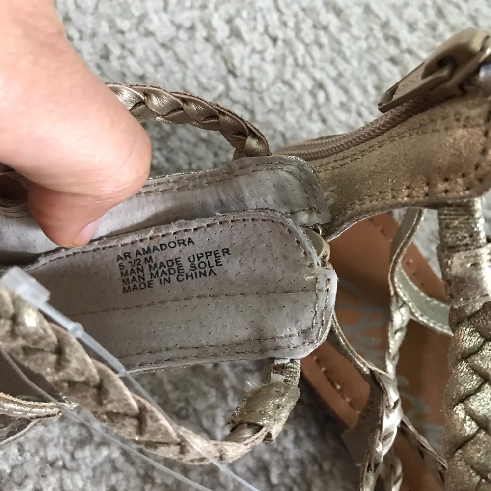 American Rag sandals - Picture 4 of 4